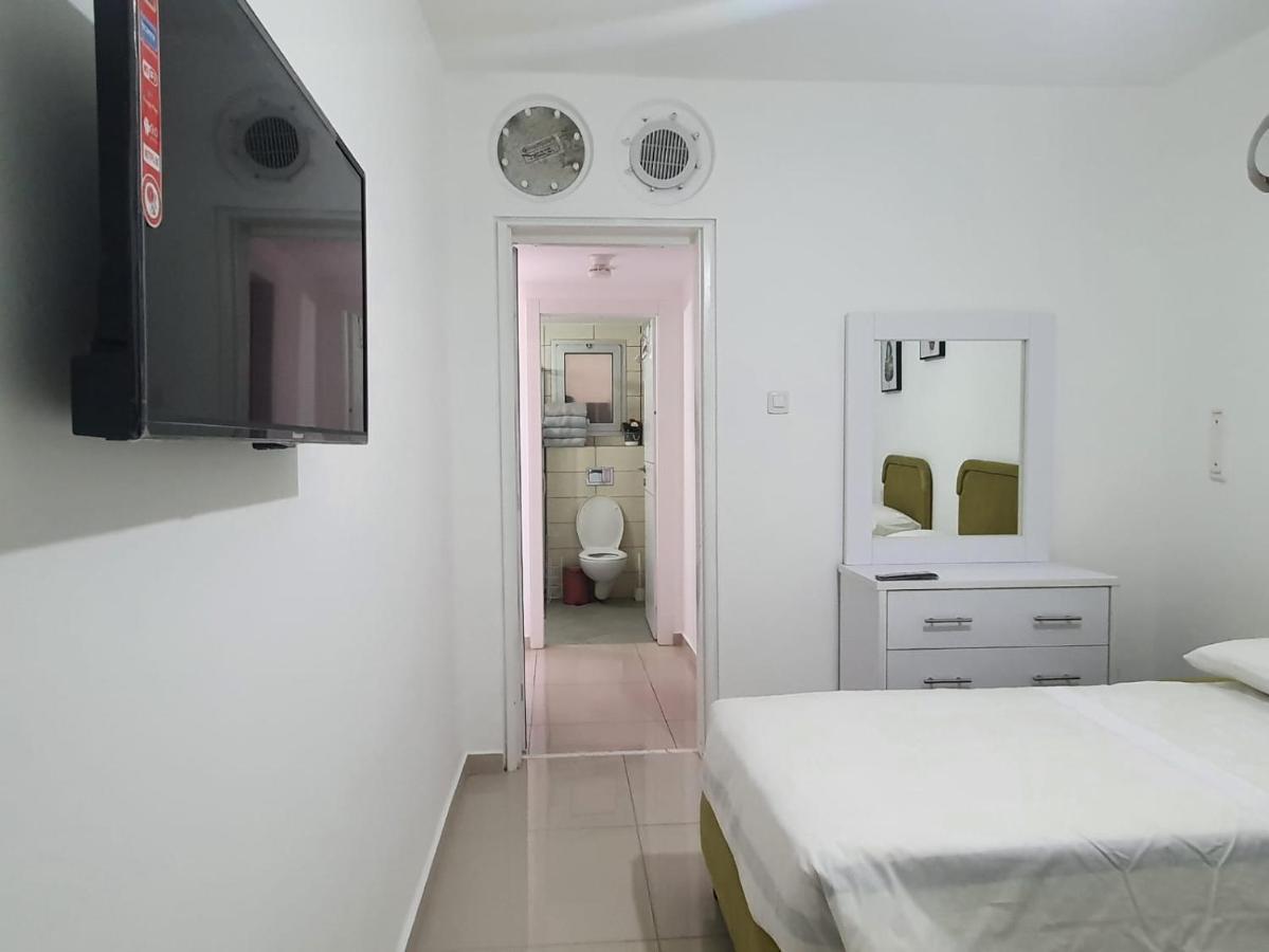 Viktoria Apartment Eilat Exterior photo